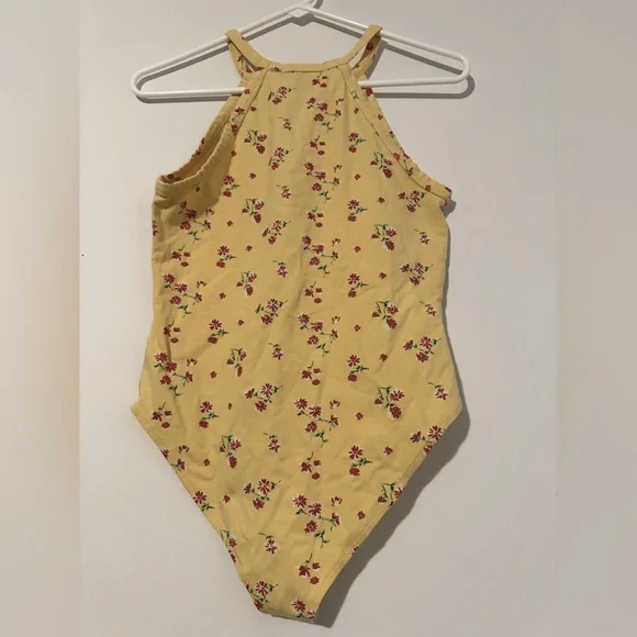 Forever 21 Yellow Bodysuit w/ Floral Print - Picture 2 of 3
